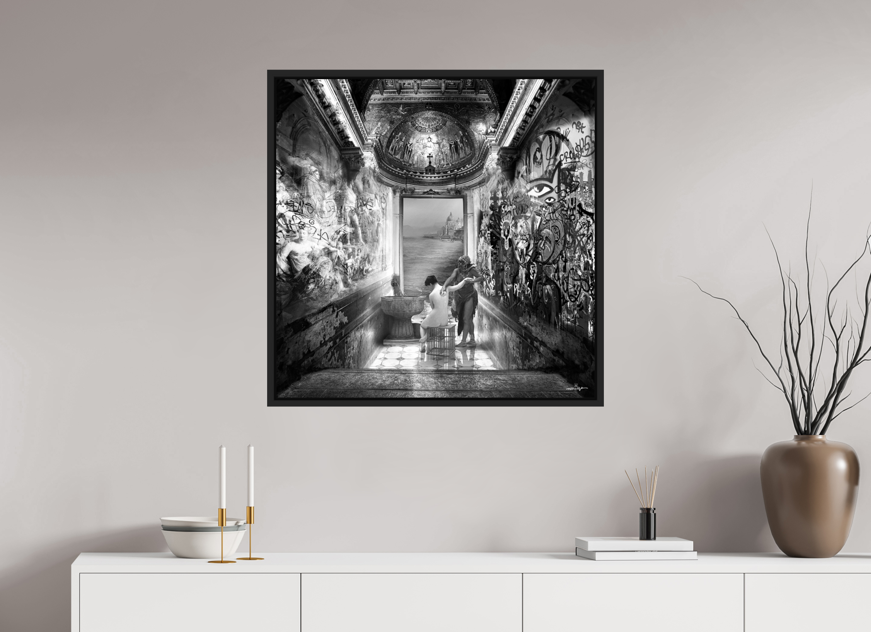 80 x 80 cm, Tirage photo sous plexi avec cadre Noir mat Le bain